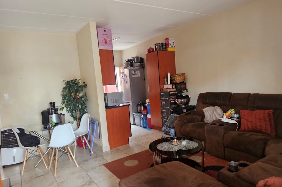 2 Bedroom Property for Sale in Waterval East North West